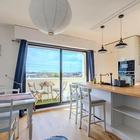 For 4 Pers - 15 Min From Airport & Center - Balcony - Pv Parking * Merignac (Gironde)
